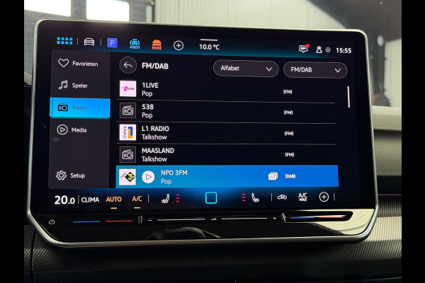 Volkswagen Golf 1.5 TSI 3x R-Line Panorama CarPlay