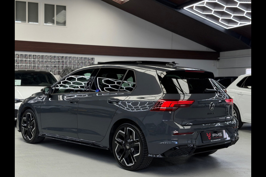 Volkswagen Golf 1.5 TSI 3x R-Line Panorama CarPlay