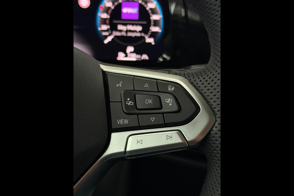 Volkswagen Golf 1.5 TSI 3x R-Line Panorama CarPlay