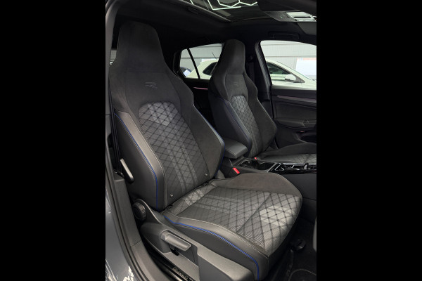 Volkswagen Golf 1.5 TSI 3x R-Line Panorama CarPlay