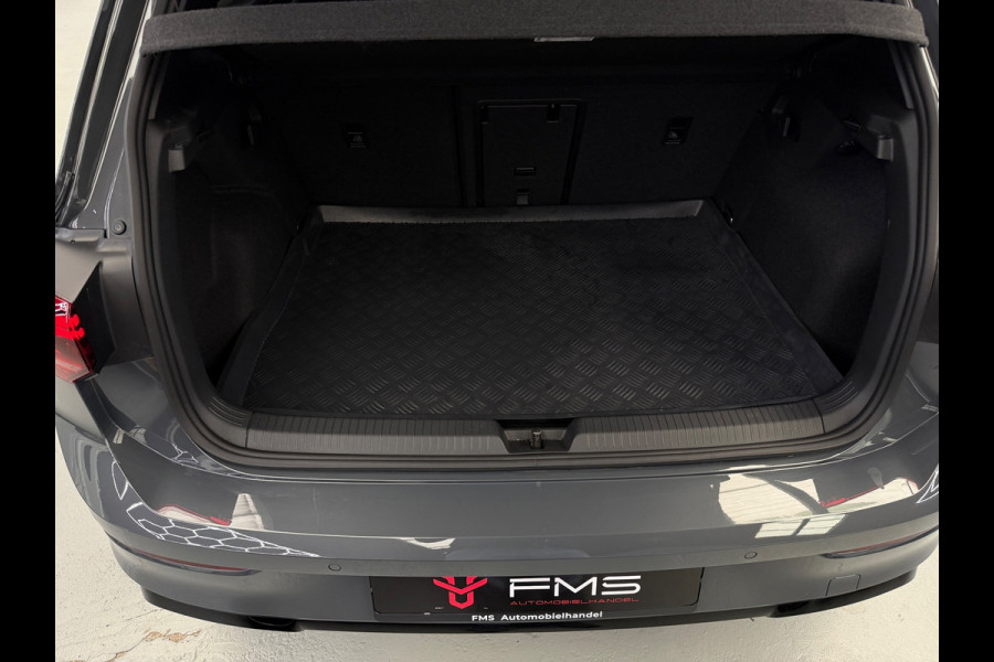 Volkswagen Golf 1.5 TSI 3x R-Line Panorama CarPlay