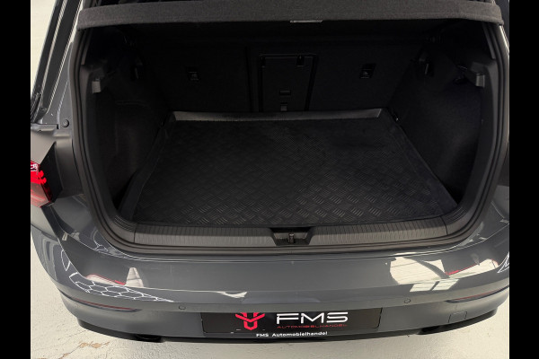 Volkswagen Golf 1.5 TSI 3x R-Line Panorama CarPlay