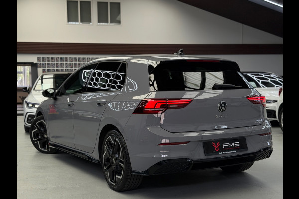 Volkswagen Golf 1.5 TSI 3x R-Line Facelift CarPlay Camera