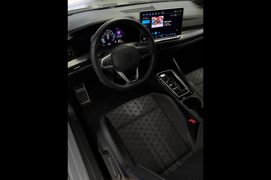 Volkswagen Golf 1.5 TSI 3x R-Line Facelift CarPlay Camera