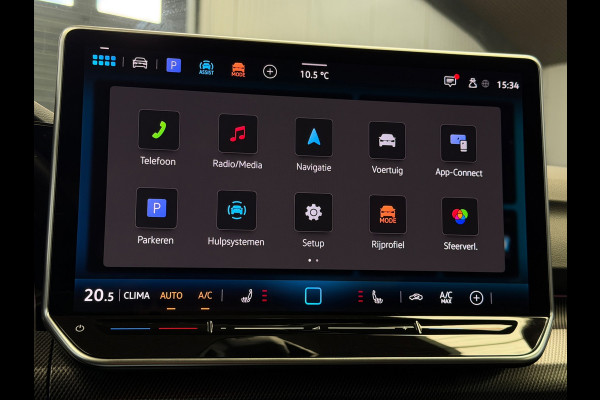 Volkswagen Golf 1.5 TSI 3x R-Line Facelift CarPlay Camera