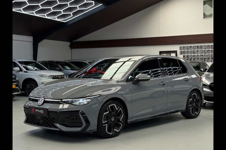 Volkswagen Golf 1.5 TSI 3x R-Line Facelift CarPlay Camera