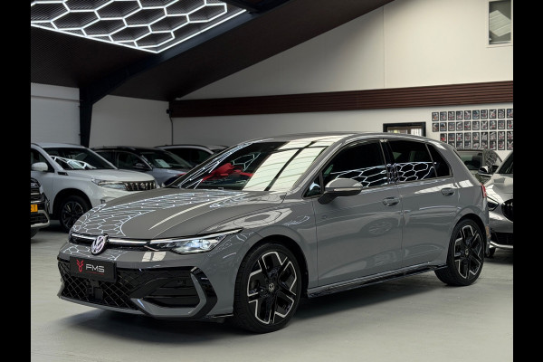 Volkswagen Golf 1.5 TSI 3x R-Line Facelift CarPlay Camera