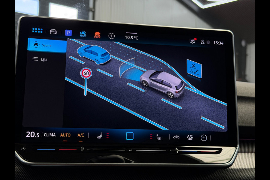 Volkswagen Golf 1.5 TSI 3x R-Line Facelift CarPlay Camera