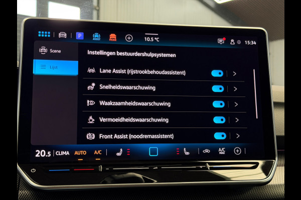 Volkswagen Golf 1.5 TSI 3x R-Line Facelift CarPlay Camera