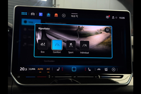 Volkswagen Golf 1.5 TSI 3x R-Line Facelift CarPlay Camera