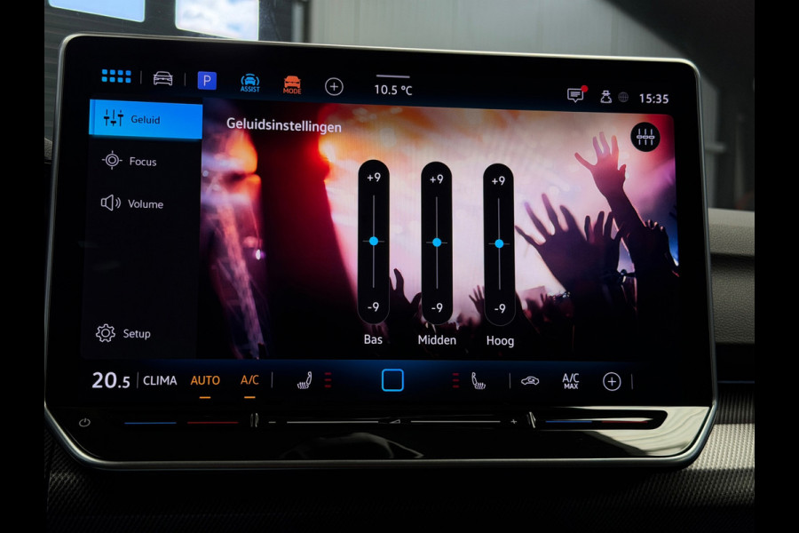 Volkswagen Golf 1.5 TSI 3x R-Line Facelift CarPlay Camera