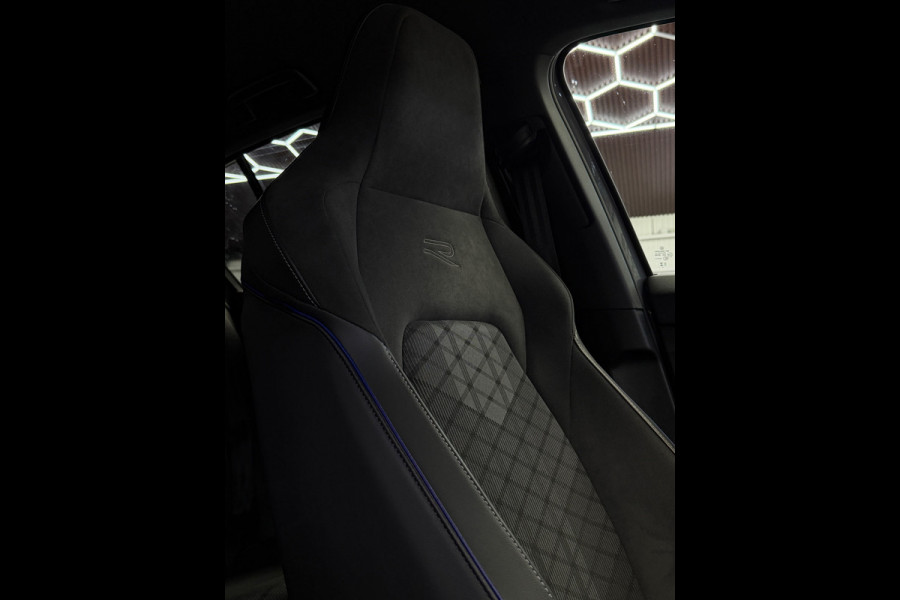 Volkswagen Golf 1.5 TSI 3x R-Line Facelift CarPlay Camera