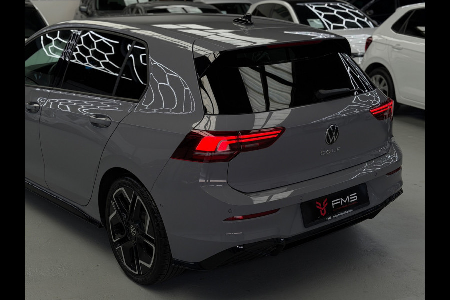 Volkswagen Golf 1.5 TSI 3x R-Line Facelift CarPlay Camera