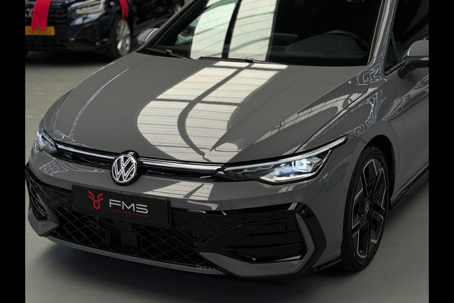 Volkswagen Golf 1.5 TSI 3x R-Line Facelift CarPlay Camera