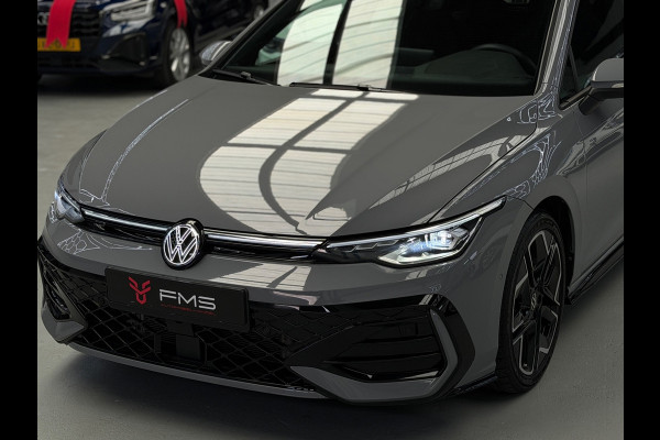 Volkswagen Golf 1.5 TSI 3x R-Line Facelift CarPlay Camera