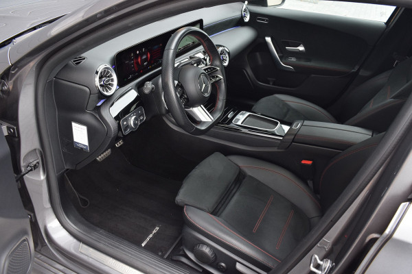 Mercedes-Benz A-Klasse 200 AMG Line Pano | Camera | Sfeer | LED