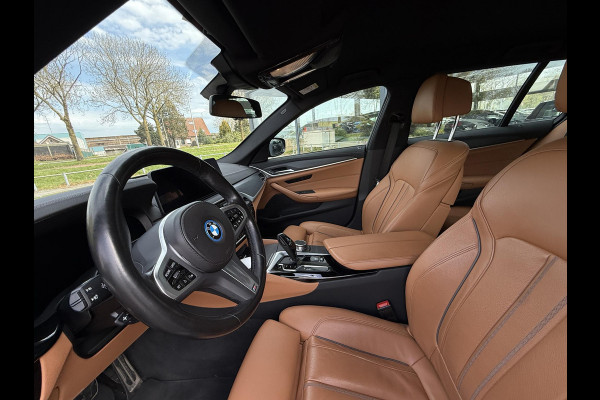 BMW 5 Serie Touring 530e Aut. M-Sport Plus | BMW Laser | Trekhaak | Camera |
