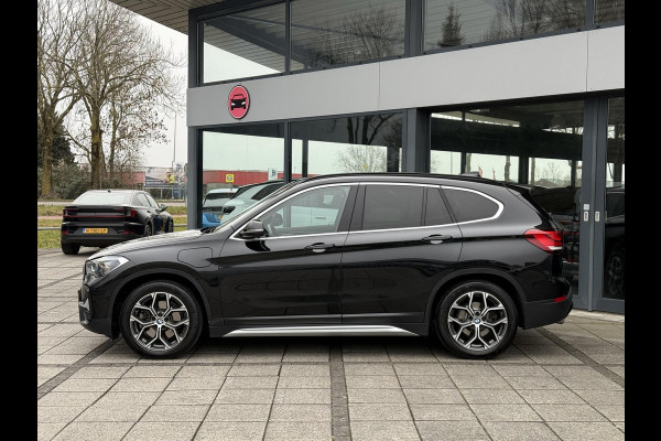 BMW X1 Aut. xDrive25e Executive Edition | SoH 85% | Trekhaak | Navi | Sfeer Verlichting |