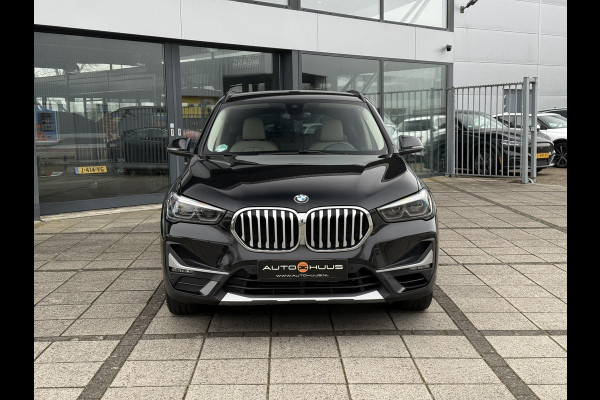 BMW X1 Aut. xDrive25e Executive Edition | SoH 85% | Trekhaak | Navi | Sfeer Verlichting |