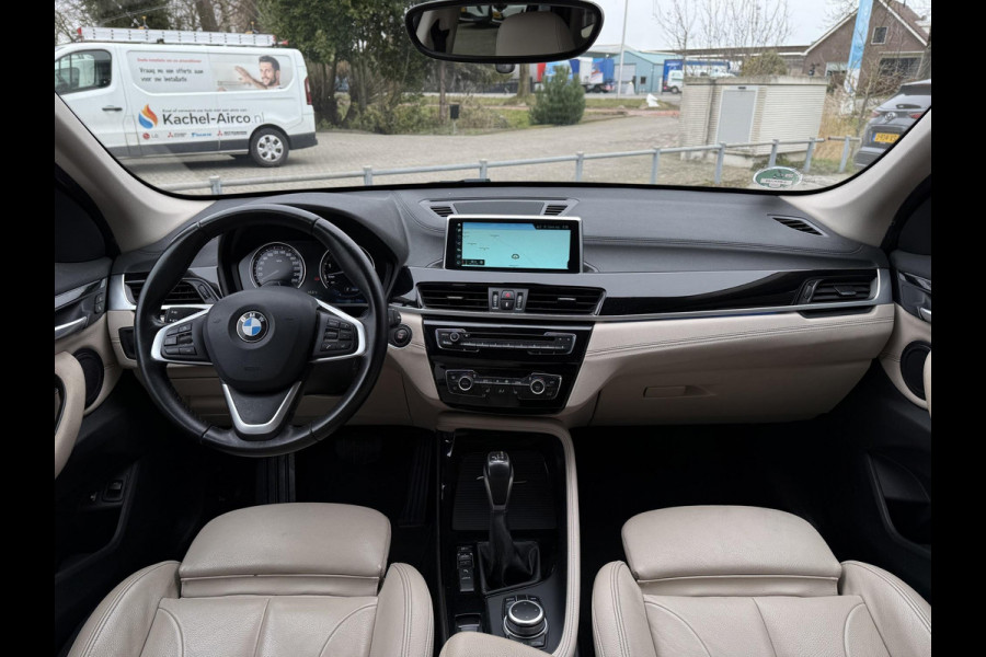 BMW X1 Aut. xDrive25e Executive Edition | SoH 85% | Trekhaak | Navi | Sfeer Verlichting |