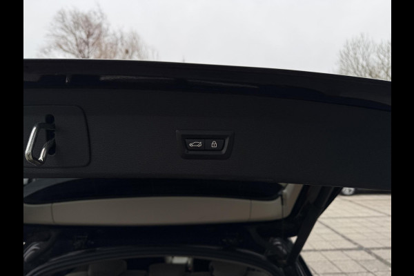 BMW X1 Aut. xDrive25e Executive Edition | SoH 85% | Trekhaak | Navi | Sfeer Verlichting |