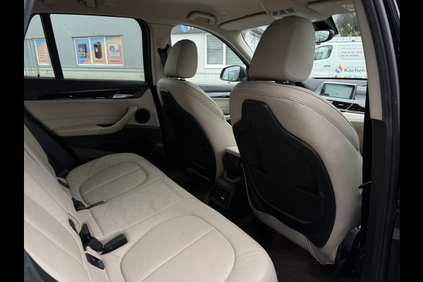BMW X1 Aut. xDrive25e Executive Edition | SoH 85% | Trekhaak | Navi | Sfeer Verlichting |