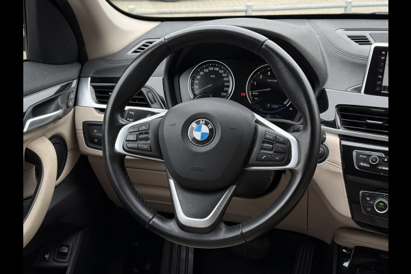 BMW X1 Aut. xDrive25e Executive Edition | SoH 85% | Trekhaak | Navi | Sfeer Verlichting |