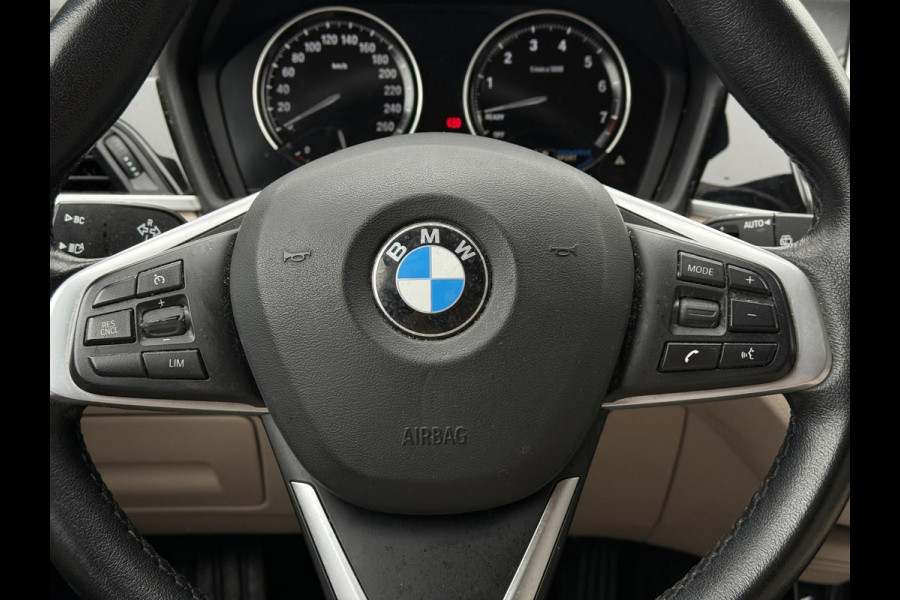 BMW X1 Aut. xDrive25e Executive Edition | SoH 85% | Trekhaak | Navi | Sfeer Verlichting |