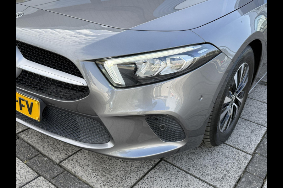 Mercedes-Benz A-Klasse 180 Aut. Edition Xenon-LED | Navi | Camera | M-Bux | Sport St.