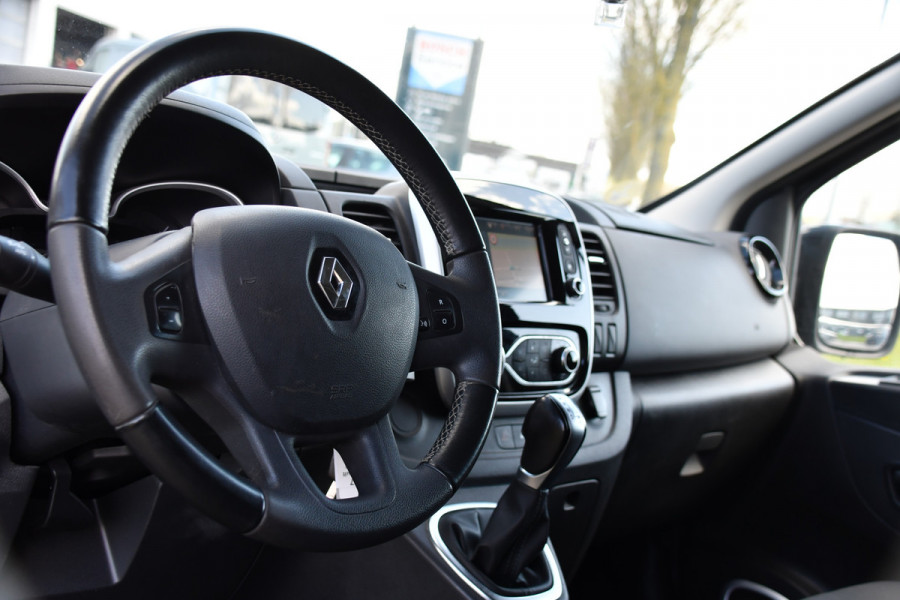 Renault Trafic 2.0 dCi 170 T29 L2H1 DC Luxe Black Edition Camera, Cruise, Carplay, 170pk, Automaat, LED, Multimedia, Clima, NAVI, Uniek!
