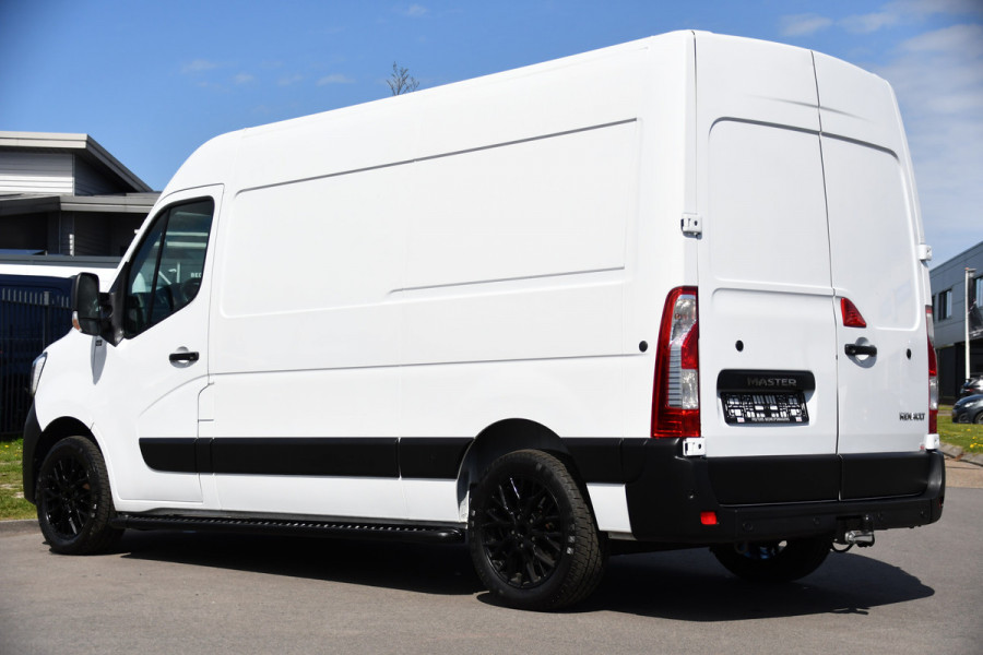 Renault Master T35 2.3 dCi 150 L2H2 PB Edition Camera, Cruise, Carplay, LED, Trekhaak, Automaat, 150pk, Sensoren, NAVI, Uniek!