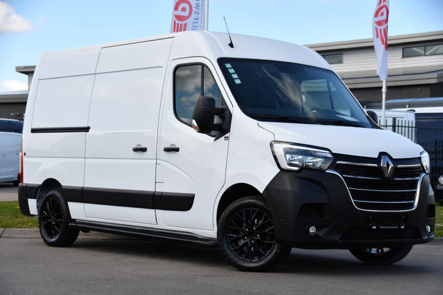 Renault Master T35 2.3 dCi 150 L2H2 PB Edition Camera, Cruise, Carplay, LED, Trekhaak, Automaat, 150pk, Sensoren, NAVI, Uniek!