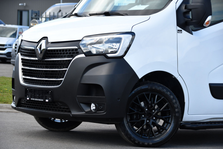 Renault Master T35 2.3 dCi 150 L2H2 PB Edition Camera, Cruise, Carplay, LED, Trekhaak, Automaat, 150pk, Sensoren, NAVI, Uniek!