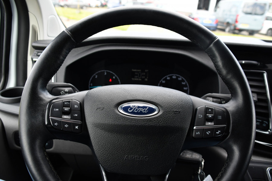 Ford Transit Custom 290 2.0 TDCI L1H1 Sport Camera, Cruise, LED, Leder, Stoelverwarming, 170pk, Automaat, Trekhaak, Voorruit verwarming, Uniek!