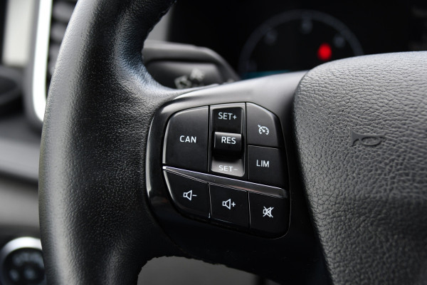 Ford Transit Custom 290 2.0 TDCI L1H1 Sport Camera, Cruise, LED, Leder, Stoelverwarming, 170pk, Automaat, Trekhaak, Voorruit verwarming, Uniek!