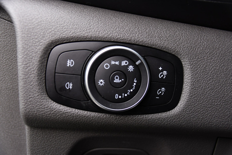 Ford Transit Custom 290 2.0 TDCI L1H1 Sport Camera, Cruise, LED, Leder, Stoelverwarming, 170pk, Automaat, Trekhaak, Voorruit verwarming, Uniek!