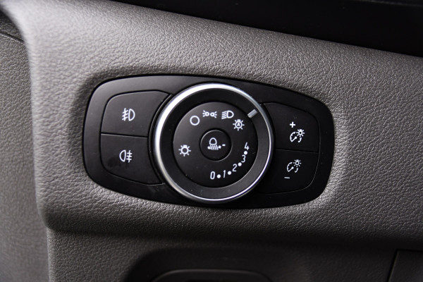 Ford Transit Custom 290 2.0 TDCI L1H1 Sport Camera, Cruise, LED, Leder, Stoelverwarming, 170pk, Automaat, Trekhaak, Voorruit verwarming, Uniek!