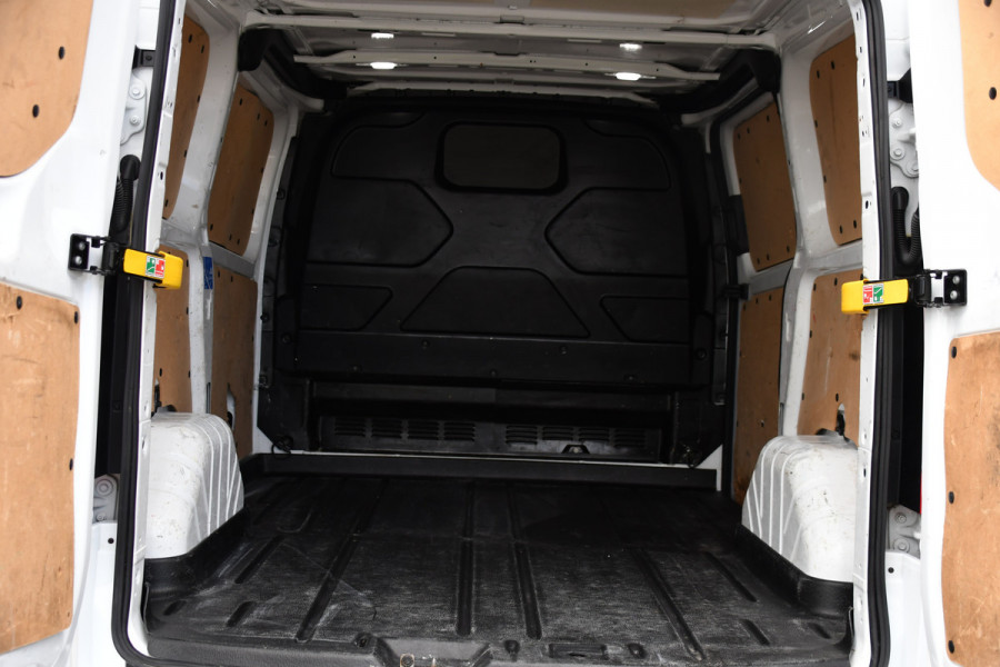 Ford Transit Custom 290 2.0 TDCI L1H1 Sport Camera, Cruise, LED, Leder, Stoelverwarming, 170pk, Automaat, Trekhaak, Voorruit verwarming, Uniek!