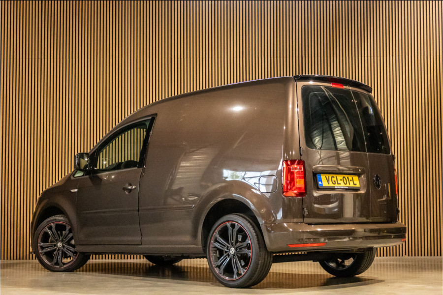 Volkswagen Caddy 2.0 TDI | CarPlay | Lederen bekleding | GTI Velgen | Airco | Elek ramen | NAP Logisch | Nieuwe APK | NL Auto | Euro 6 | BPM Vrij
