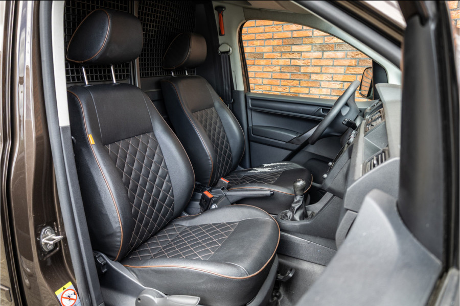 Volkswagen Caddy 2.0 TDI | CarPlay | Lederen bekleding | GTI Velgen | Airco | Elek ramen | NAP Logisch | Nieuwe APK | NL Auto | Euro 6 | BPM Vrij