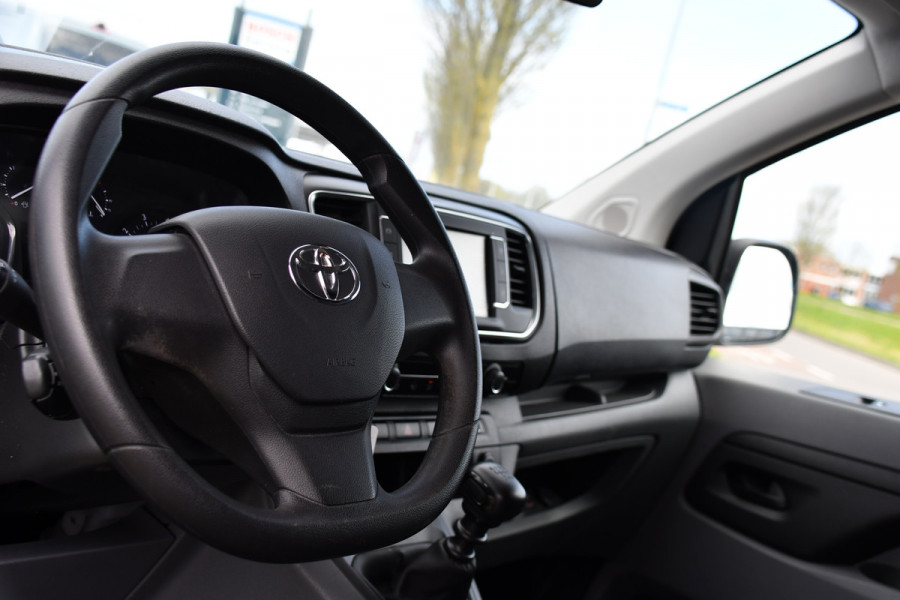 Toyota ProAce Worker 2.0 L3 D-4D PB Edition Cruise, Sensoren, Carplay, Trekhaak, 122pk, Airco, Multimedia, Leder, Uniek!