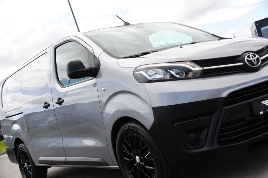 Toyota ProAce Worker 2.0 L3 D-4D PB Edition Cruise, Sensoren, Carplay, Trekhaak, 122pk, Airco, Multimedia, Leder, Uniek!