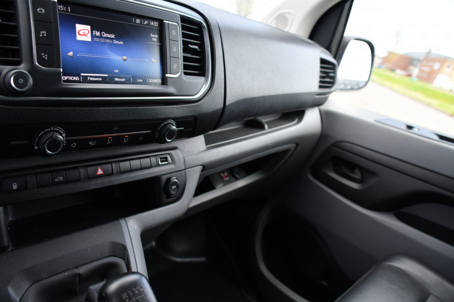 Toyota ProAce Worker 2.0 L3 D-4D PB Edition Cruise, Sensoren, Carplay, Trekhaak, 122pk, Airco, Multimedia, Leder, Uniek!