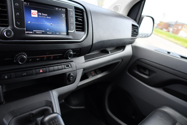 Toyota ProAce Worker 2.0 L3 D-4D PB Edition Cruise, Sensoren, Carplay, Trekhaak, 122pk, Airco, Multimedia, Leder, Uniek!