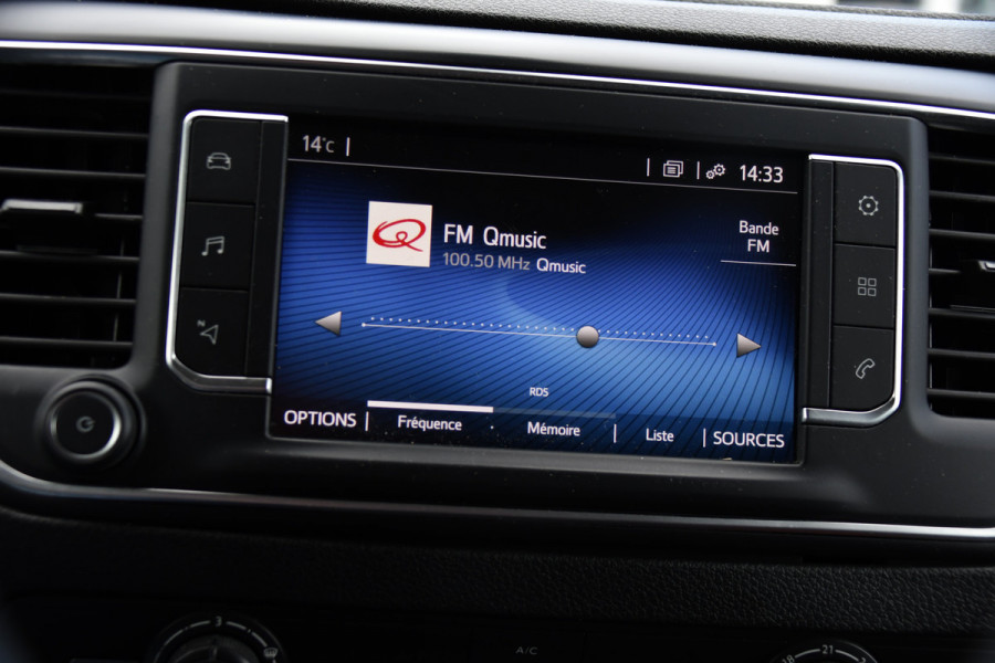 Toyota ProAce Worker 2.0 L3 D-4D PB Edition Cruise, Sensoren, Carplay, Trekhaak, 122pk, Airco, Multimedia, Leder, Uniek!