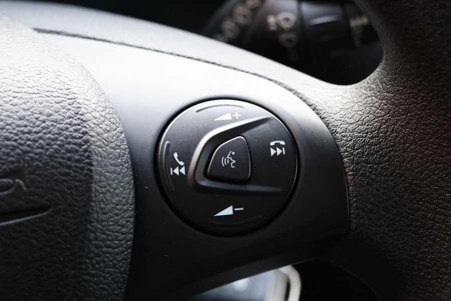 Ford Transit Connect 1.0 Ecoboost | Marge | BTW & BPM Vrij | 3-Zitter | CarPlay | Camera | Navigatie | Trekhaak | Sport velgen | Stoelverwarming | Nieuwe APK | NL Auto