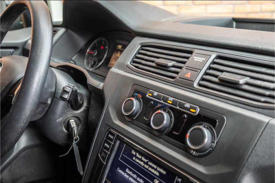 Volkswagen Caddy 2.0 TDI 185 PK | Bi-Xenon | CarPlay | Cruise control | Schroefset | Airco | NAP Logisch | NL Auto | Nieuwe APK | Euro 6 | BPM Vrij