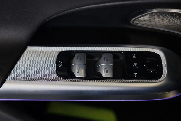 Mercedes-Benz E-Klasse Estate 300 e AMG 53 Look / HYPERSCREEN / Massage / Burmester 4D / Head Up / 360 Camera / Acc / Open Panoram