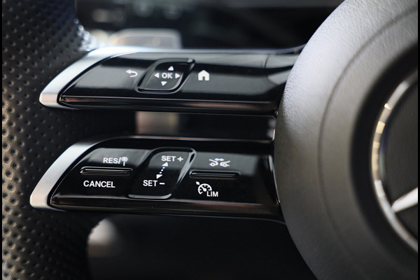 Mercedes-Benz E-Klasse Estate 300 e AMG 53 Look / HYPERSCREEN / Massage / Burmester 4D / Head Up / 360 Camera / Acc / Open Panoram