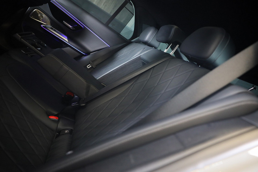 Mercedes-Benz E-Klasse Estate 300 e AMG 53 Look / HYPERSCREEN / Massage / Burmester 4D / Head Up / 360 Camera / Acc / Open Panoram